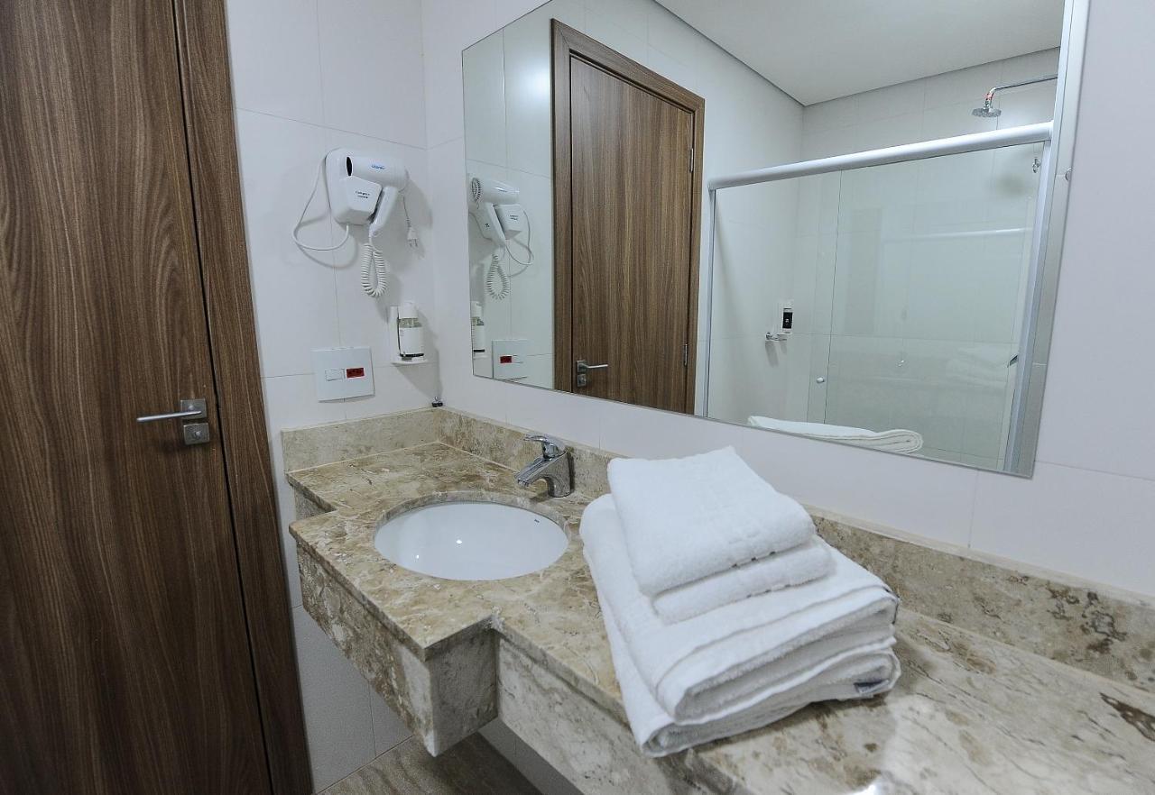 Bristol Infinity Rio Claro Hotel ภายนอก รูปภาพ
